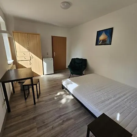Neu Renoviert Private Mit Bad Und Kueche